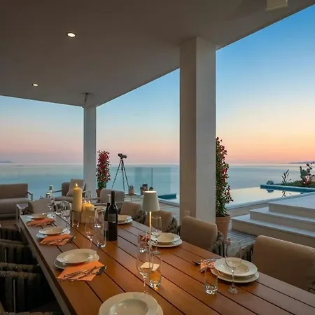 Vila Superb With Breathtaking Views - What'app - 0034-635-518-216 - For Reservations! *