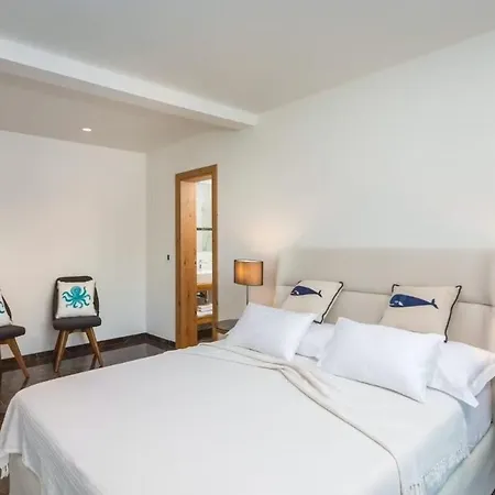Superb With Breathtaking Views - What'app - 0034-635-518-216 - For Reservations! וילה דוברובניק